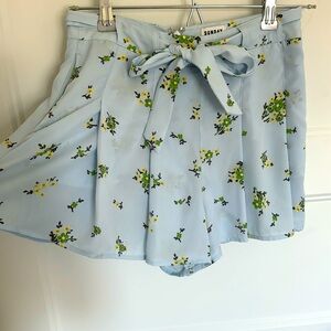 Aritzia Floral Skort